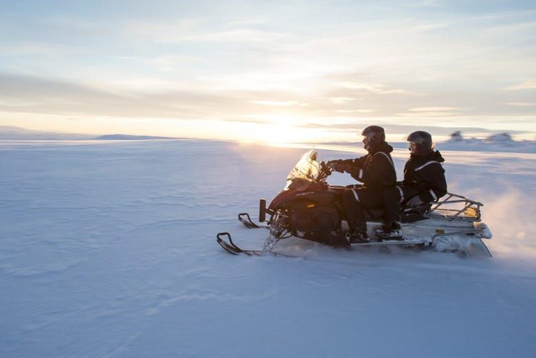 Imagen del tour: Aventura en moto de nieve + Cueva glaciar Langjökull