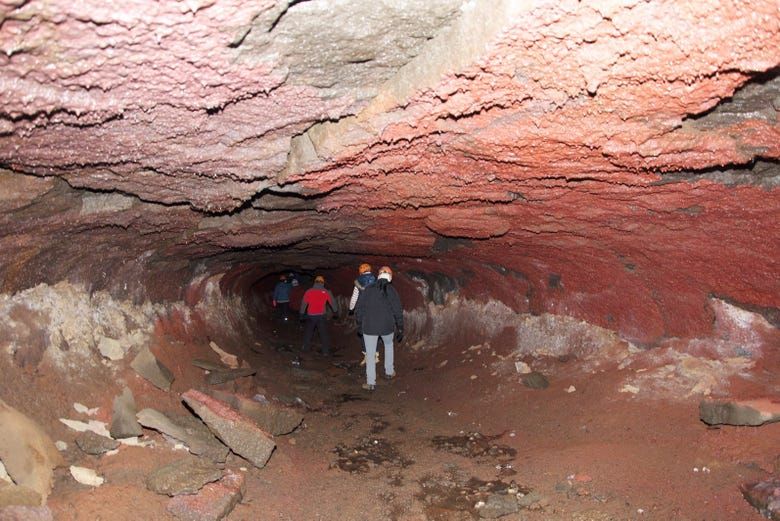 Imagen del tour: Tour por la cueva Gjábakkahellir