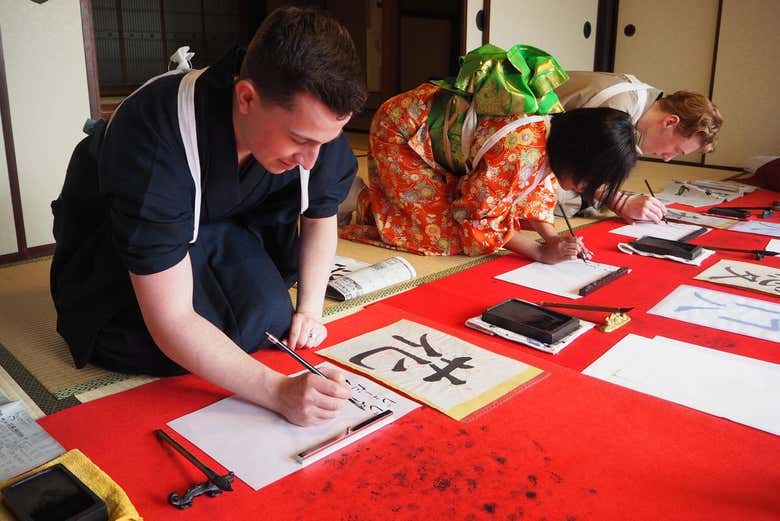 Imagen del tour: Taller de caligrafía japonesa