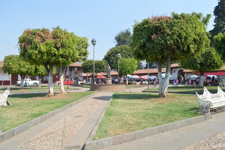 Imagen del tour: Tzintzuntzan, Santa Fe de la Laguna y San Jerónimo Purenchécuaro