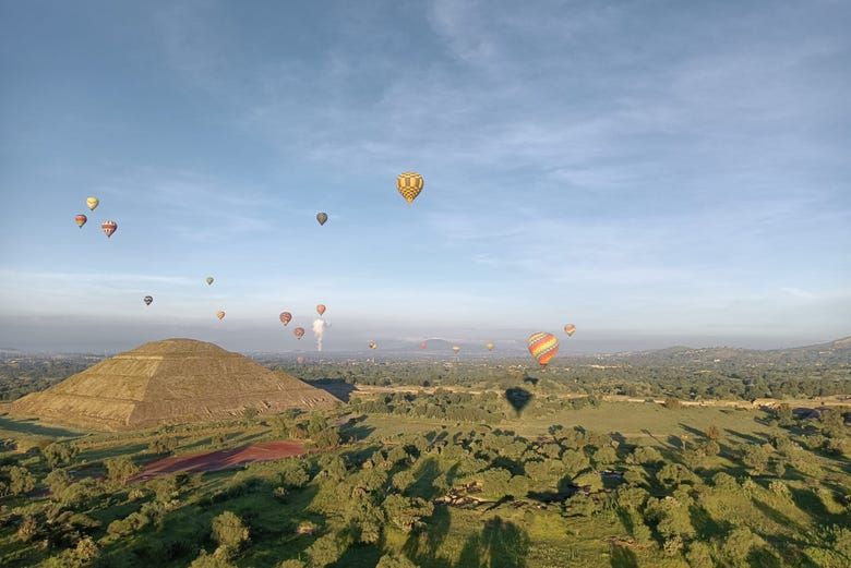 Imagen del tour: Paseo privado en globo por Teotihuacán