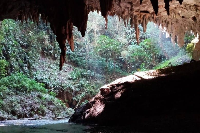 Imagen del tour: Excursión a la caverna Vulcano