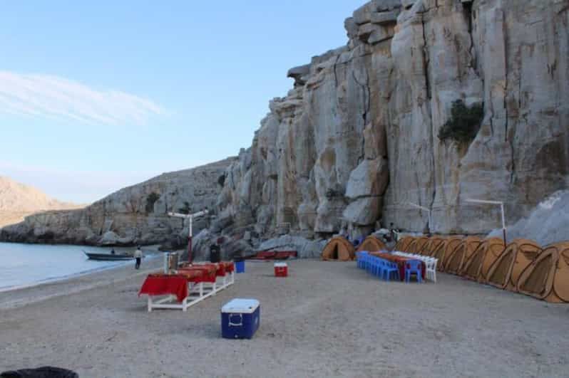 Imagen del tour: Jasab: Acampada en la playa con un crucero de un día en pensión completa