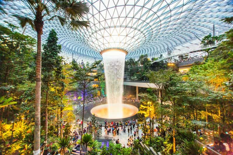 Imagen del tour: Joya Aeropuerto Changi: Entrada al Canopy Park