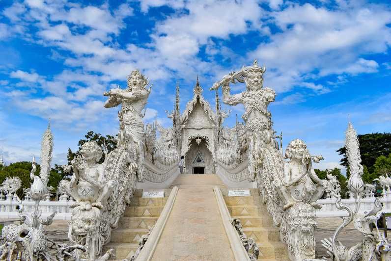 Imagen del tour: Desde Chiang Rai: Excursión de un día a los Templos Famosos y el Triángulo de Oro