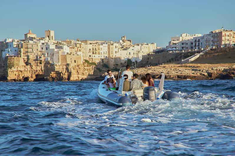 Imagen del tour: Polignano a Mare: Excursión a la Cueva del Barco con Prosecco y Aperitivos