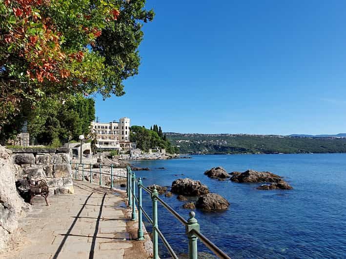 Imagen del tour: Desde Zagreb: Rijeka, Kastav y Opatija Excursión de un día por el Mediterráneo