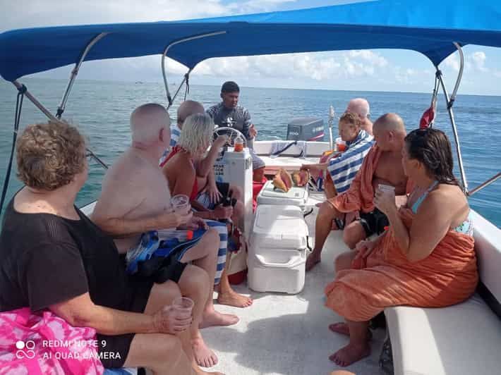 Imagen del tour: San Pedro: Excursión de snorkel con 4 paradas, tiburones y almuerzo