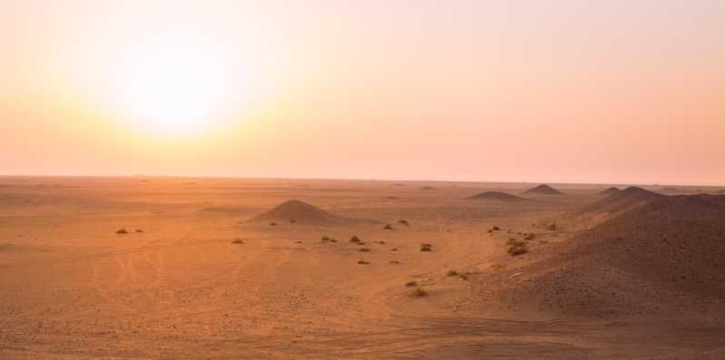 Imagen del tour: Kuwait Tour de medio día por el desierto y la ciudad con guía local