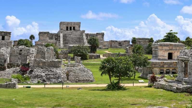 Imagen del tour: Riviera Maya: Tour de medio día por las ruinas de Tulum y 2 cenotes