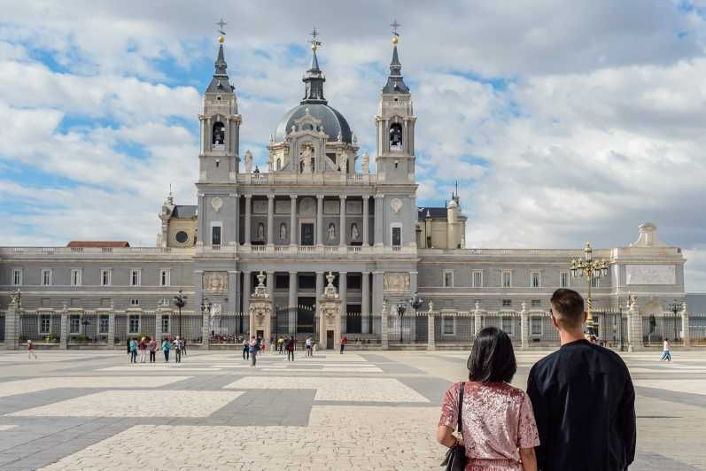 Imagen del tour: Madrid: Visita al Palacio Real con Colecciones Reales opcionales