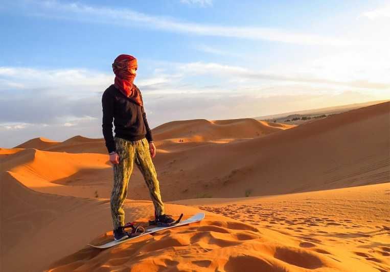 Imagen del tour: Dubai: Safaris por el Desierto, Cena, Espectáculos, Camello y Sandboarding