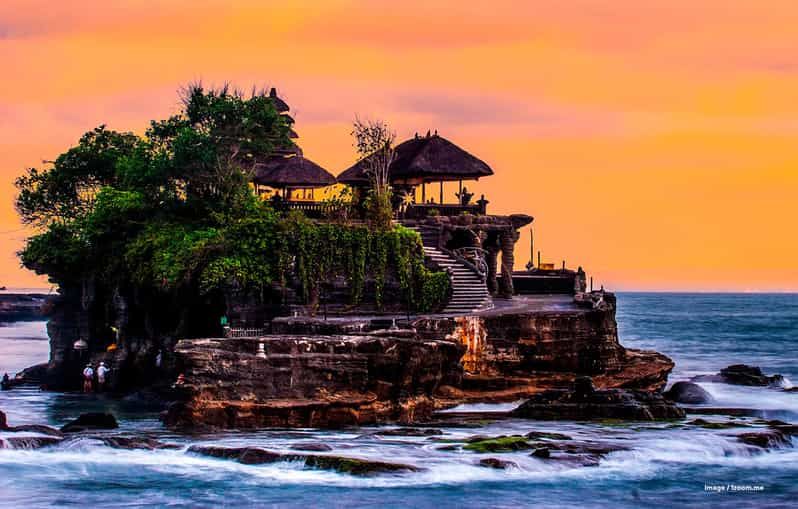 Imagen del tour: Bali: Cascada de Ubud, Terraza de Arroz y Puesta de Sol en Tanah lot