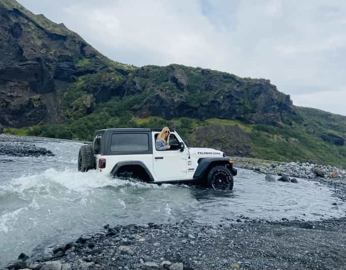 Imagen del tour: Excursiones en coche a Landmannalaugar con un guía profesional