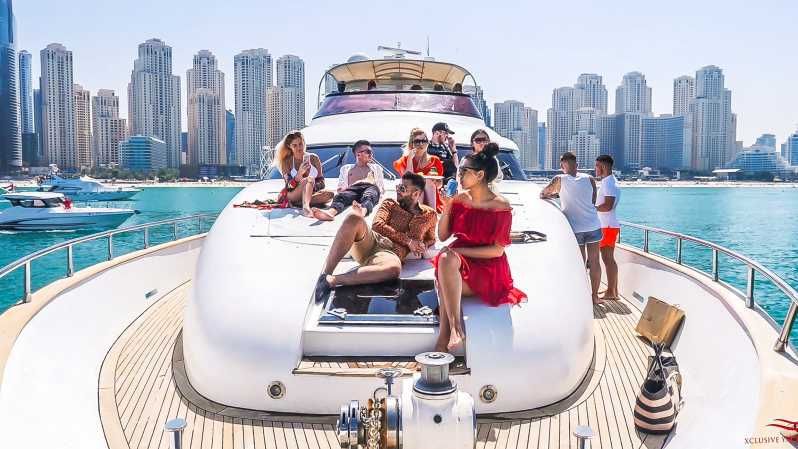 Imagen del tour: Puerto deportivo de Dubai: Excursión en yate con desayuno o barbacoa