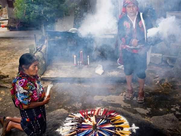 Imagen del tour: Lago Atitlán: ceremonia maya y las cuevas sagradas