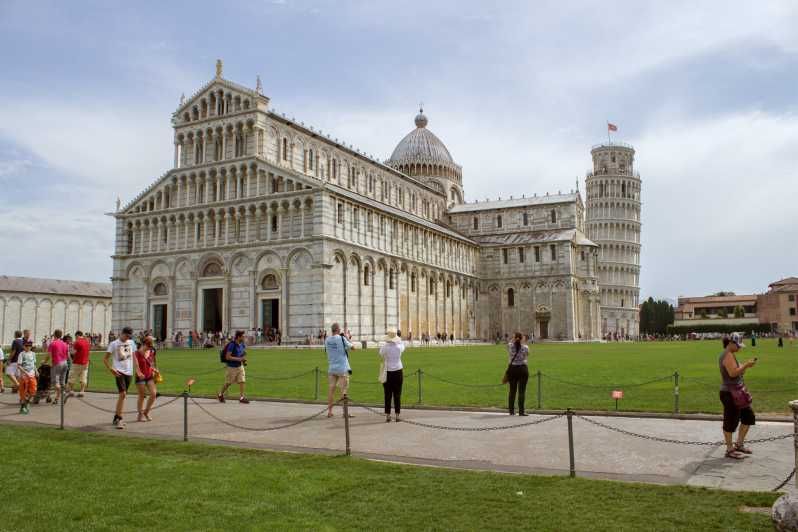 Imagen del tour: Entrada reservada a la torre inclinada de Pisa y catedral