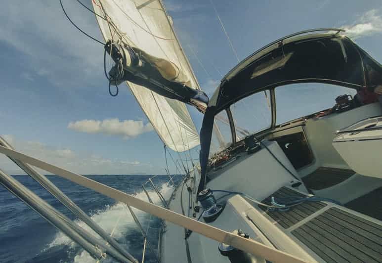 Imagen del tour: Explora la Costa Azul y aprende a navegar