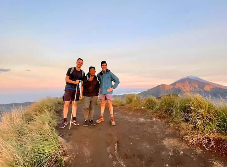 Imagen del tour: Senderismo alternativo al atardecer en el monte Batur