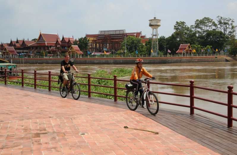 Imagen del tour: Excursión en Bicicleta por la Ciudad y el Parque Histórico de Ayutthaya