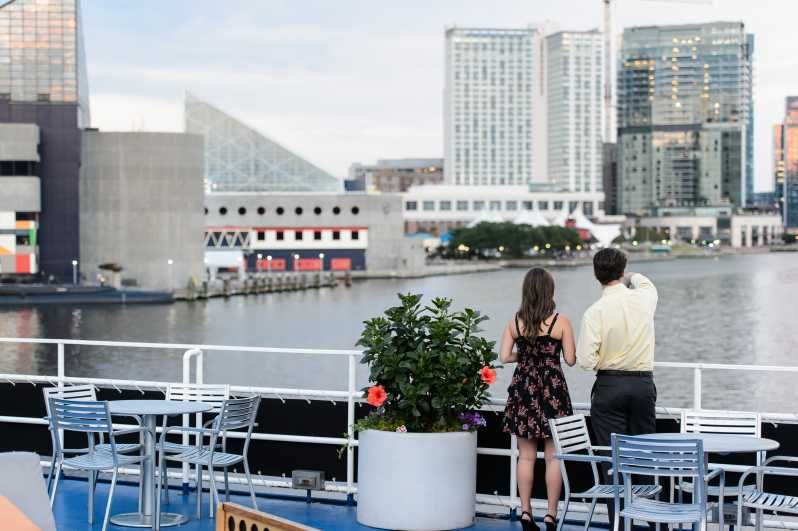 Imagen del tour: Cena Buffet en Baltimore/Crucero Bailable por el Puerto Interior