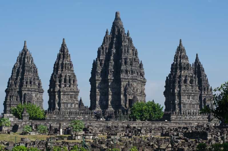 Imagen del tour: Yogyakarta: tour al amanecer Borobudur y templo Prambanan