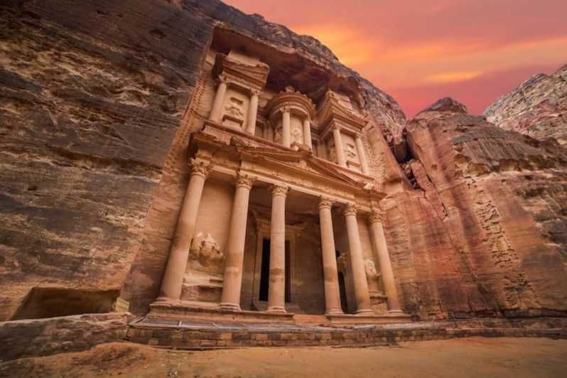 Imagen del tour: Ammán/Mar Muerto: Excursión de un día a Petra y Wadi Rum con servicio de recogida del hotel