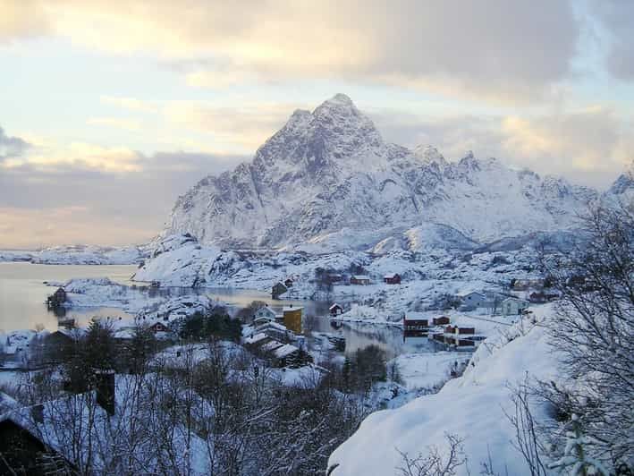 Imagen del tour: Desde Svolvaer: Excursión a las Islas Lofoten con guía fotógrafo