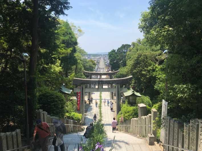 Imagen del tour: Fukuoka: Tour Privado del Santuario de Miyajidake y el Santuario de Kashii