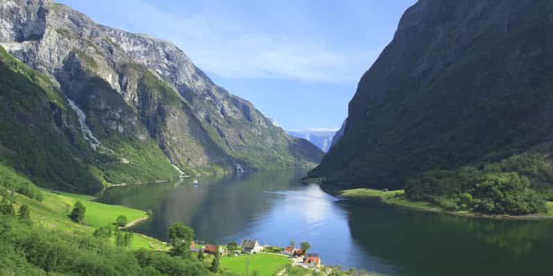 Imagen del tour: Bergen: Excursión Privada de un Día, Crucero por el Nærøyfjord y Ferrocarril de Flåm