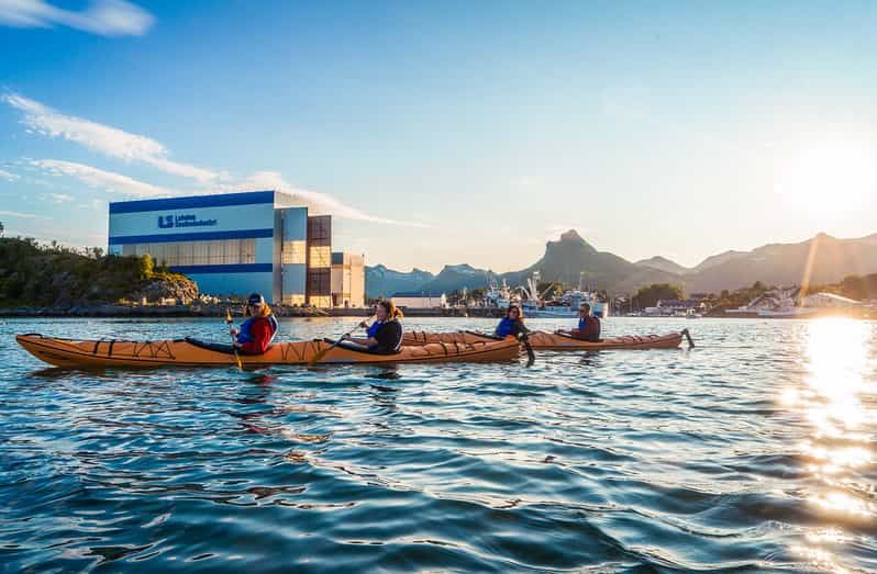 Imagen del tour: Svolvær: aventura nocturna en kayak