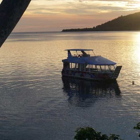 Imagen del tour: Crucero al atardecer por el puerto - Port Vila