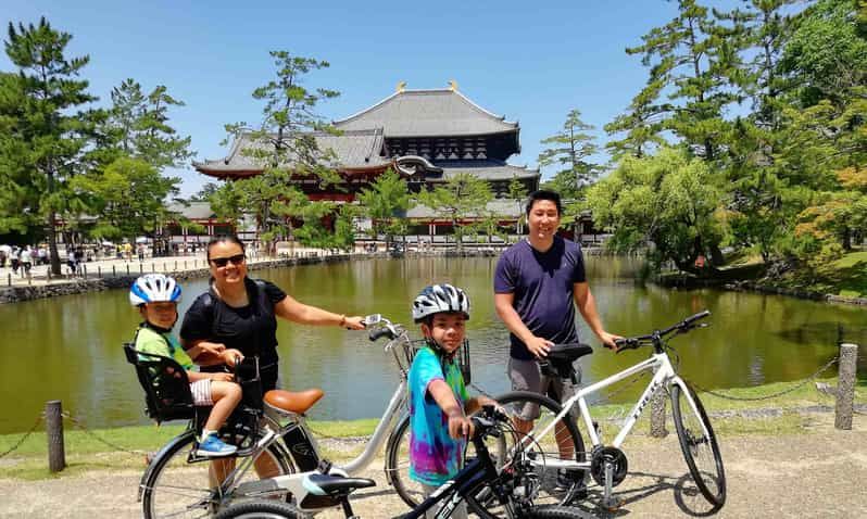 Imagen del tour: Nara: Excursión familiar privada en bicicleta por el Parque de Nara con almuerzo