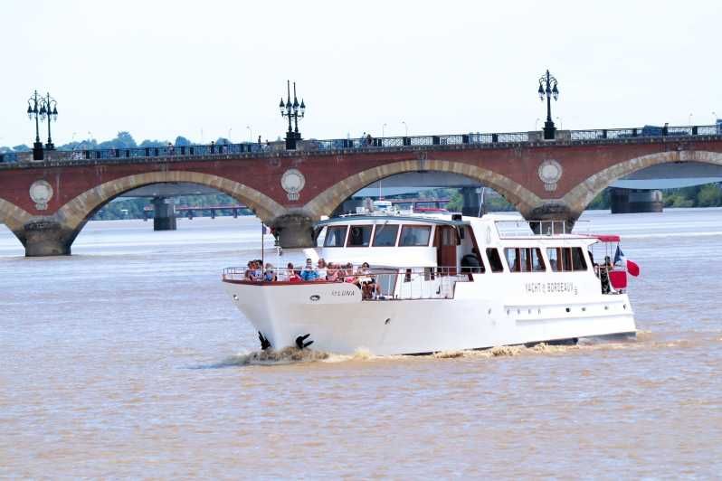 Imagen del tour: Burdeos: Crucero por el río Garona con copa de vino