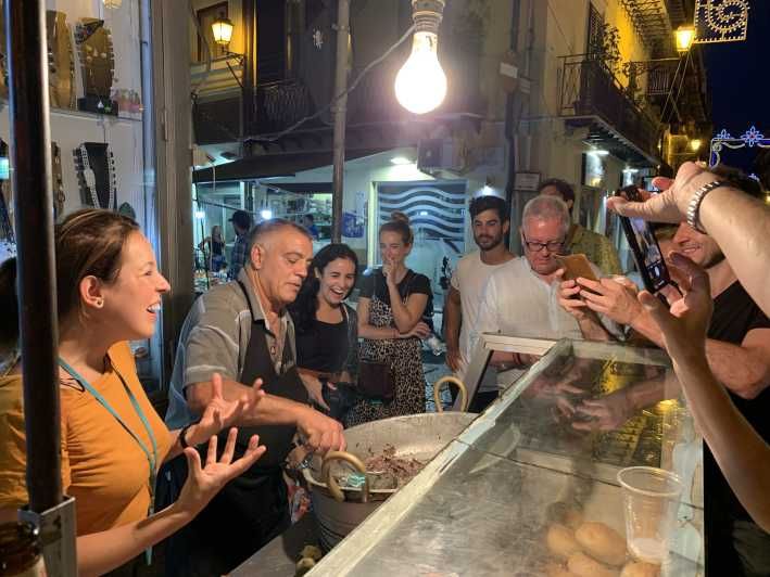Imagen del tour: Palermo: Tour nocturno de comida callejera en grupo reducido