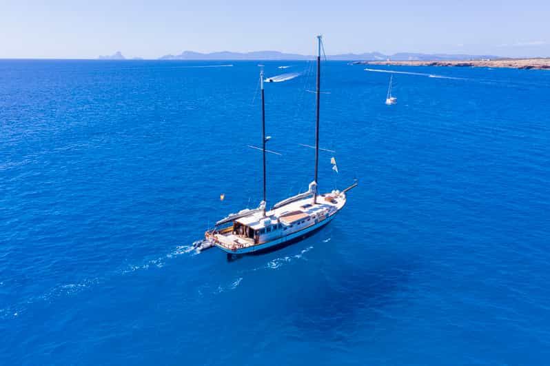 Imagen del tour: Formentera: tour en velero con almuerzo y esnórquel