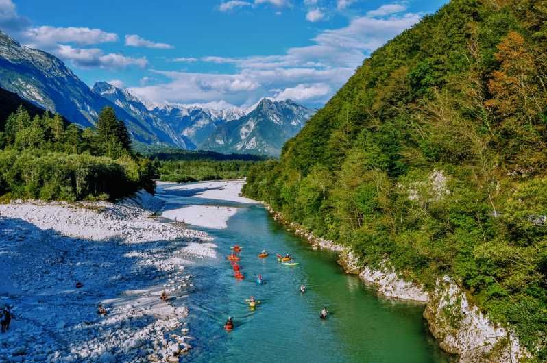 Imagen del tour: Río Soča: Kayak para todos los niveles