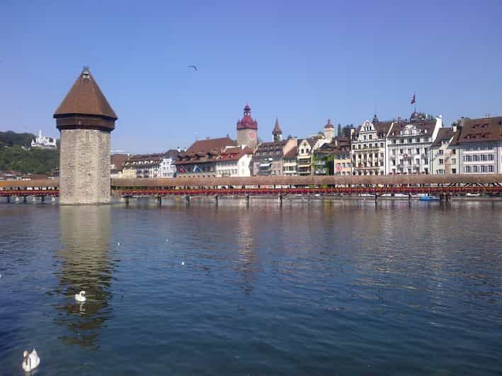 Imagen del tour: Descubrir Lucerna: tour en grupo reducido y crucero por el lago desde Basilea