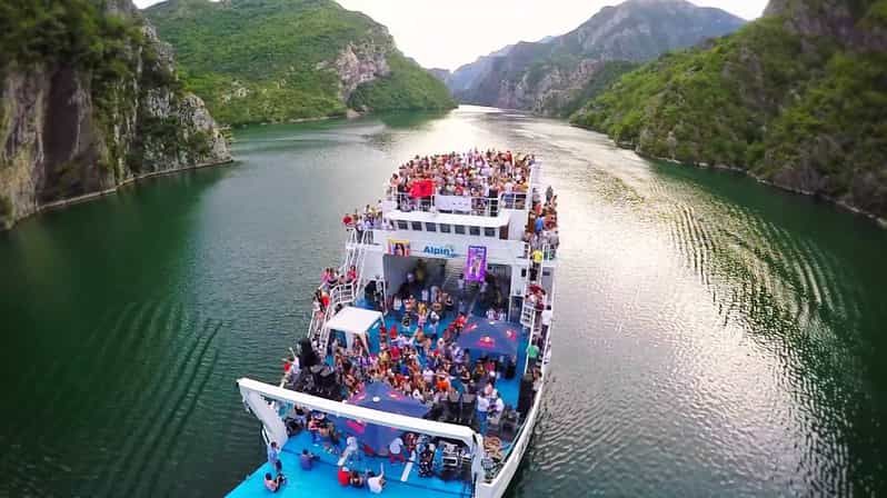 Imagen del tour: Desde Tirana o Shkoder: Senderismo de 4 días por Valbona y Theth