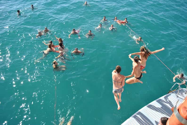 Imagen del tour: Gandía: Fiesta en barco sólo para adultos con baño y comida opcional