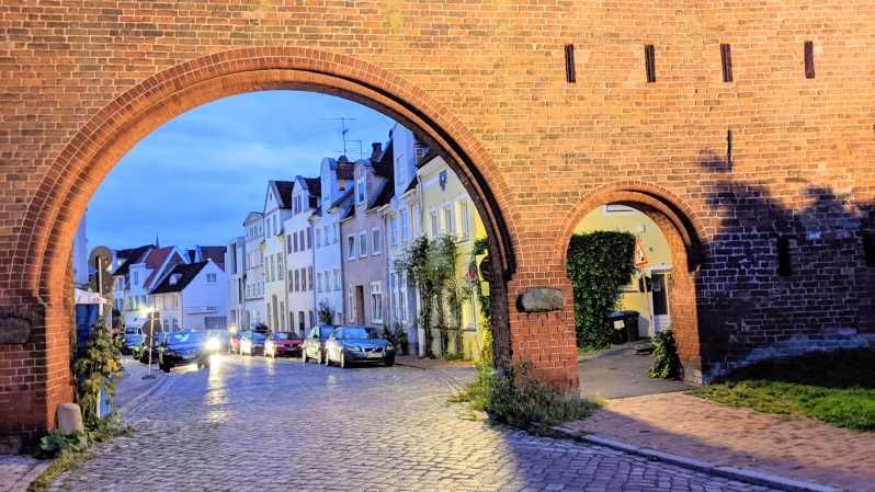 Imagen del tour: Lübeck: recorrido a pie autoguiado por el barrio de los marineros