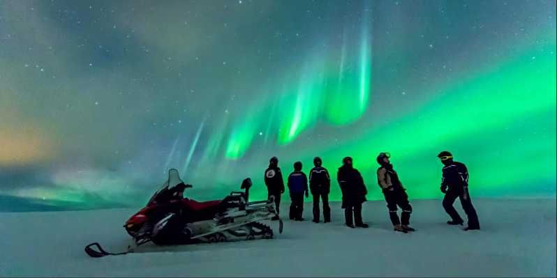 Imagen del tour: Levi: Safari en moto de nieve por la aurora boreal y picnic fogata