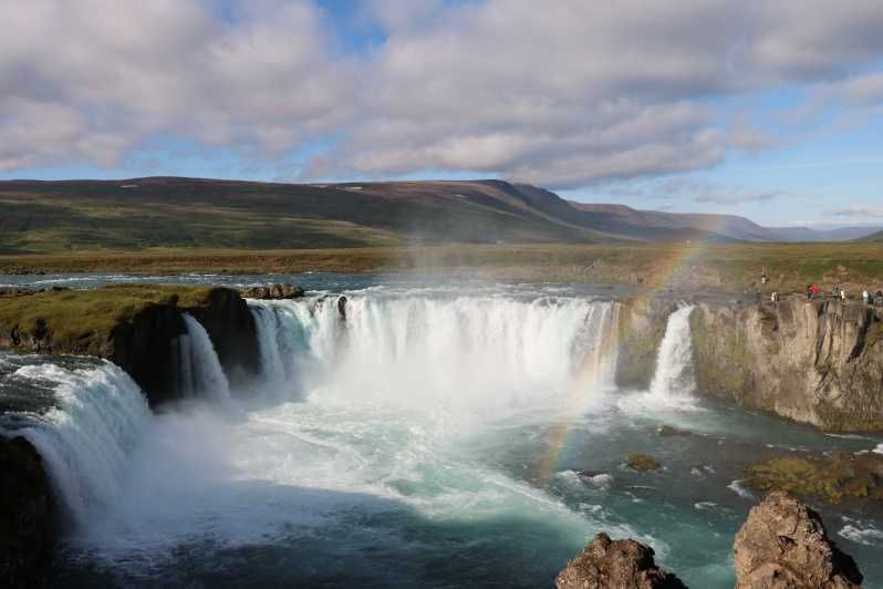 Imagen del tour: Puerto de Akureyri: Excursión de un día al Lago Mývatn y la Cascada de Goðafoss