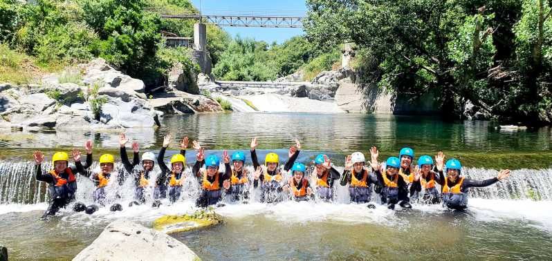 Imagen del tour: Motta Camastra: Rafting y Senderismo Fluvial por las Gargantas de Alcántara
