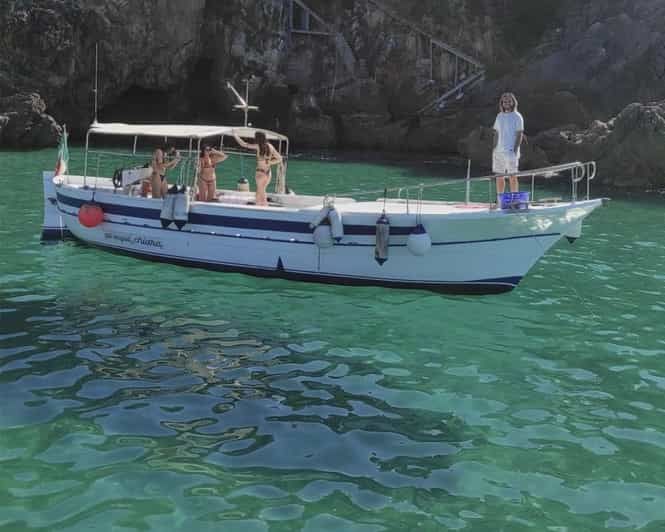 Imagen del tour: Gaeta: Excursión guiada en barco con experiencia de snorkel