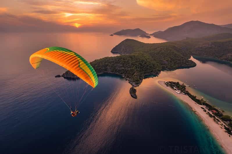 Imagen del tour: Fethiye: Experiencia de Parapente Biplaza con Recogida en el Hotel