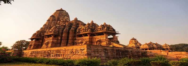 Imagen del tour: Desde Delhi : Recorrido histórico por Benarés y Khajuraho con Delhi