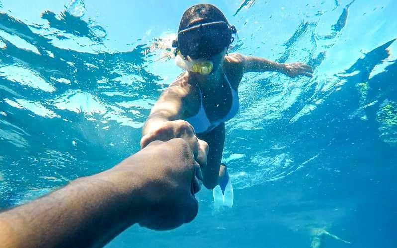 Imagen del tour: Bahía de Makadi: Excursión en yate con snorkel, deportes acuáticos y almuerzo
