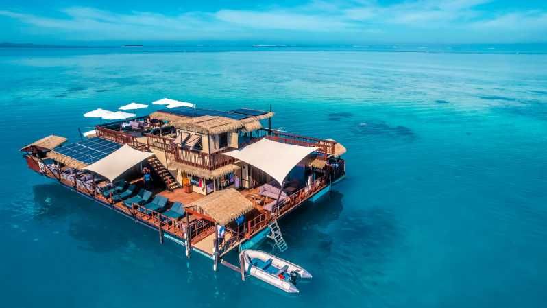 Imagen del tour: Denarau: Excursión de un día al Bar Flotante Séptimo Cielo