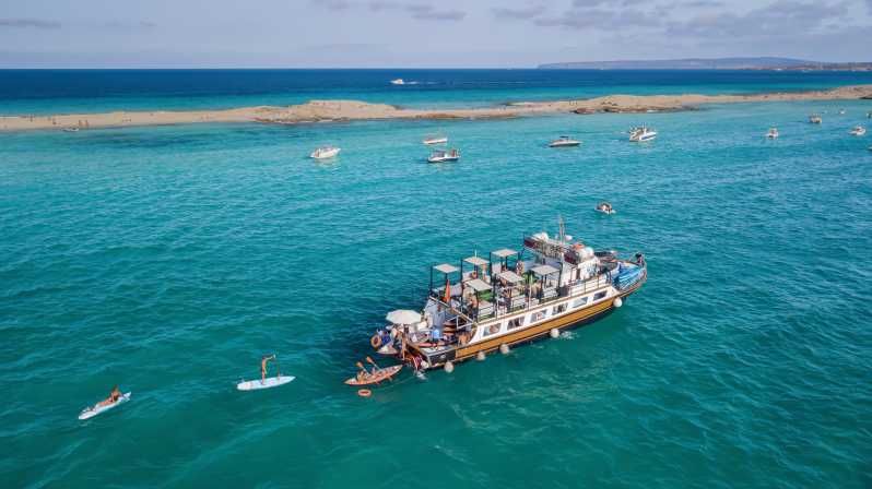 Imagen del tour: Ibiza: Excursión en barco a Formentera con comidas y barra libre